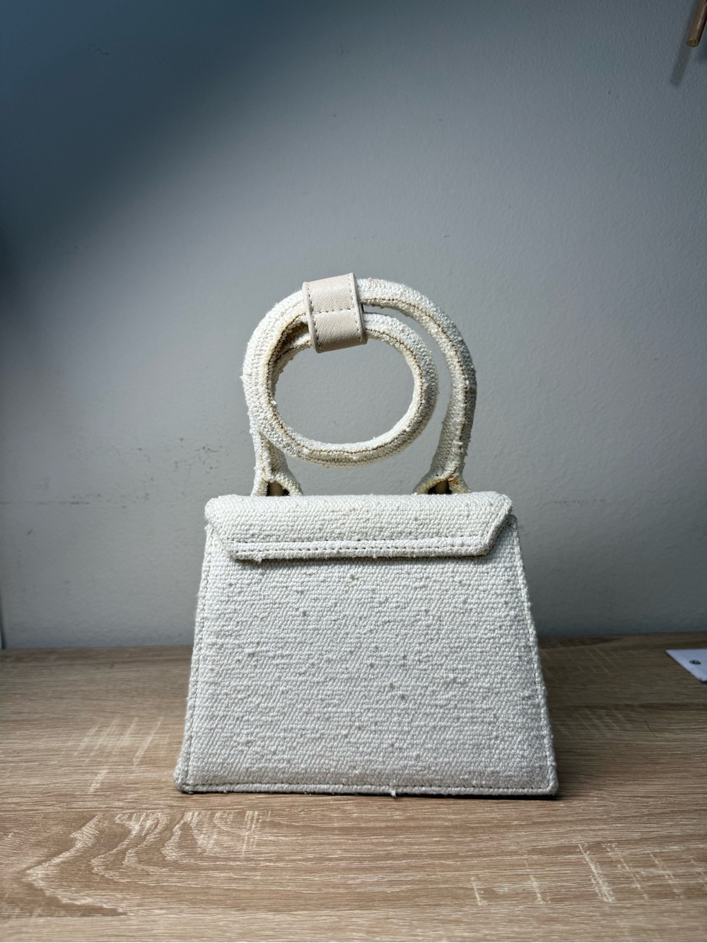 JACQUEMUS Le Chiquito Noeud Mini Bag in Off-White Canvas - Picture 4 of 7